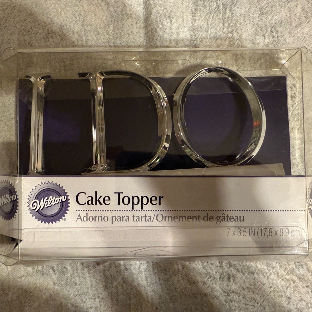 Wilton Cake Topper "I DO" Elegant Wedding Silver Decoration NEW In Box 7 x 3.5"